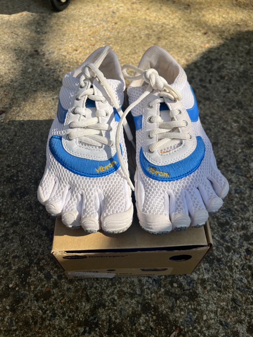 Vibram Kids White and Blue FiveFingers Toe Sneakers